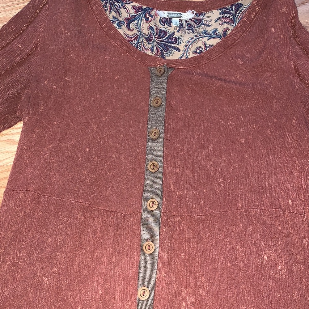 Rust Gimmicks Top! - Picture 2 of 3